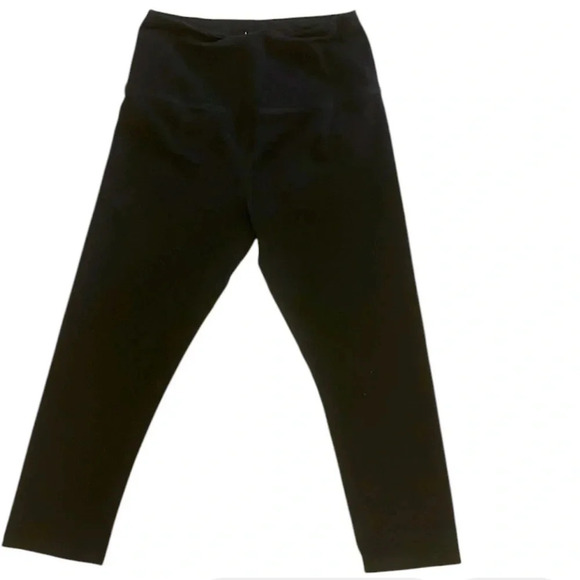 Small Black Capri Leggings - Picture 1 of 6